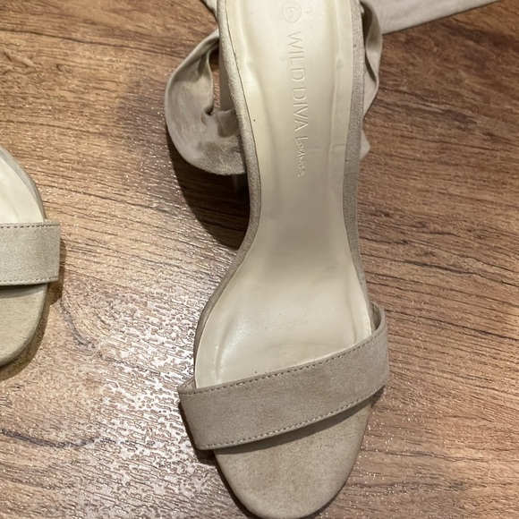 Wild diva lounge cream lace up wrap leg heels size 7 shoes - Picture 2 of 9